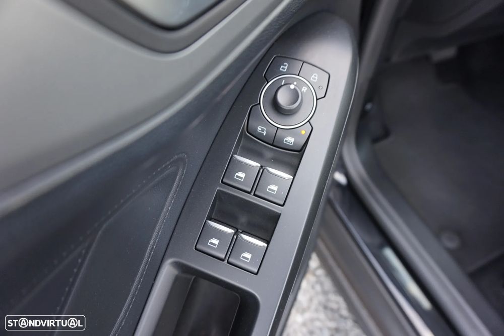 Ford Focus 1.5 TDCi ECOBlue Connected Aut. - 31