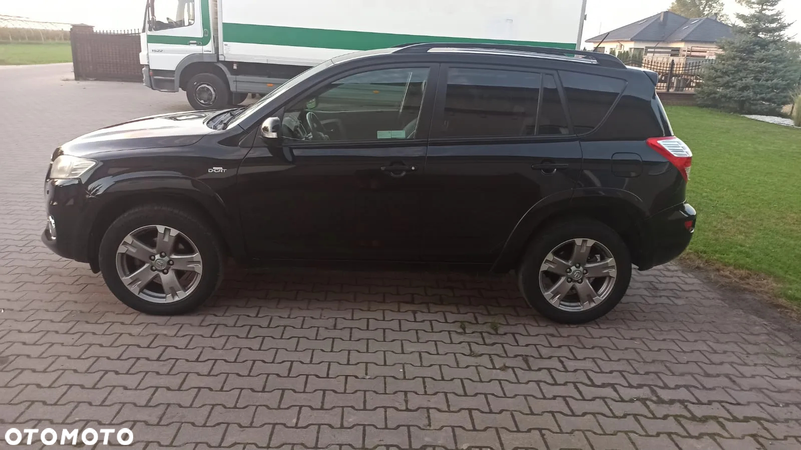 Toyota RAV4 2.2 D-CAT Premium - 3