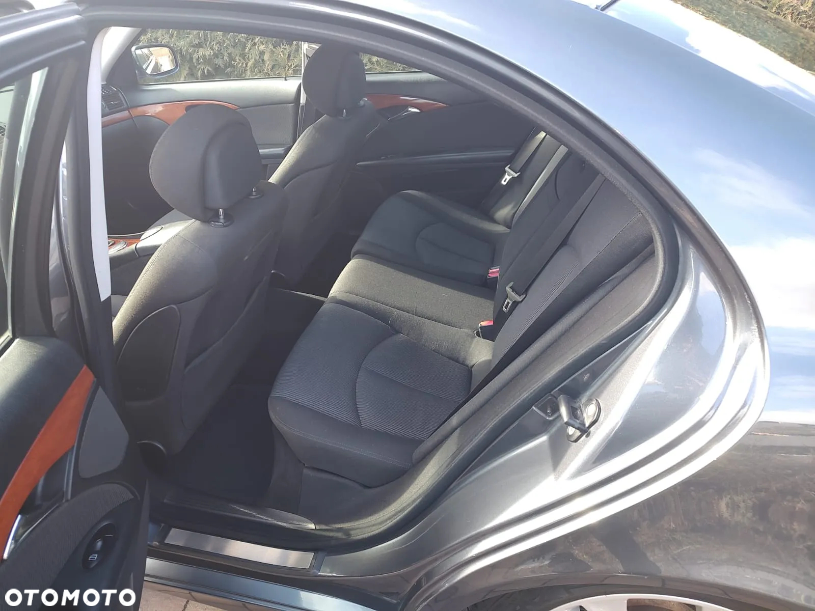 Mercedes-Benz Klasa E 220 CDI Automatik Elegance BusinessEDITION - 9