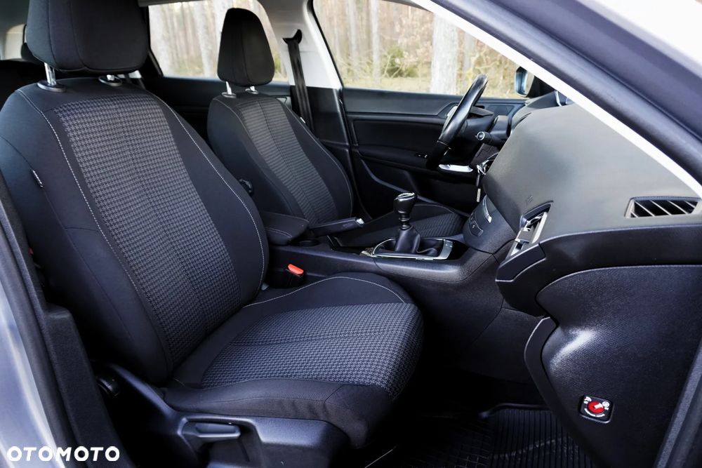 Peugeot 308 BlueHDi 130 Allure Pack - 26