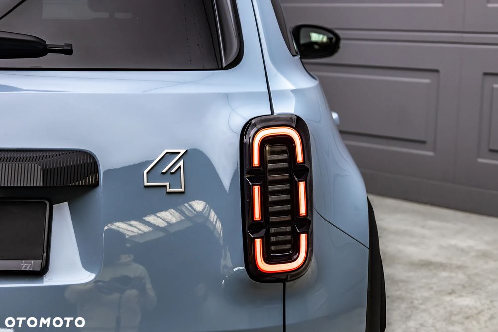 Renault 4 E-Tech 52kWh Comfort Range Iconic - 10