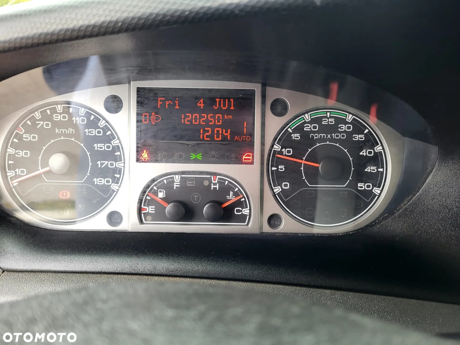 Iveco DAILY 35S11 - 13