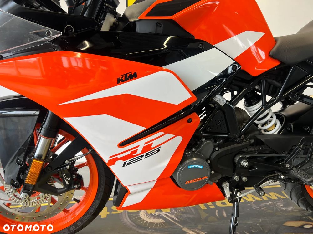 KTM RC 125 - 8