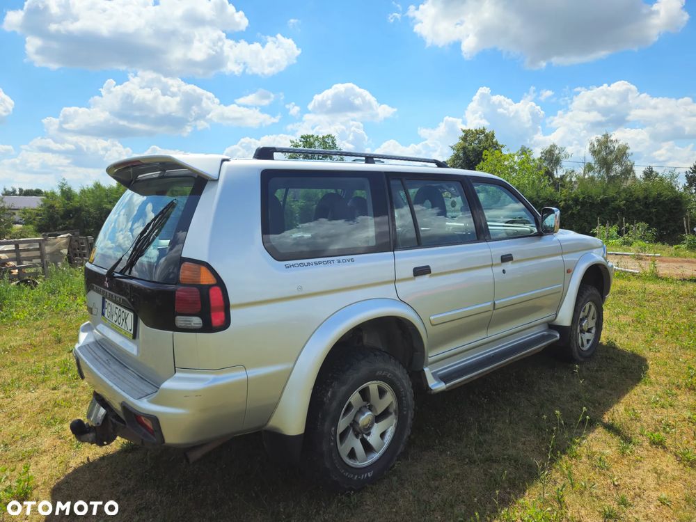 Mitsubishi Pajero Sport - 5