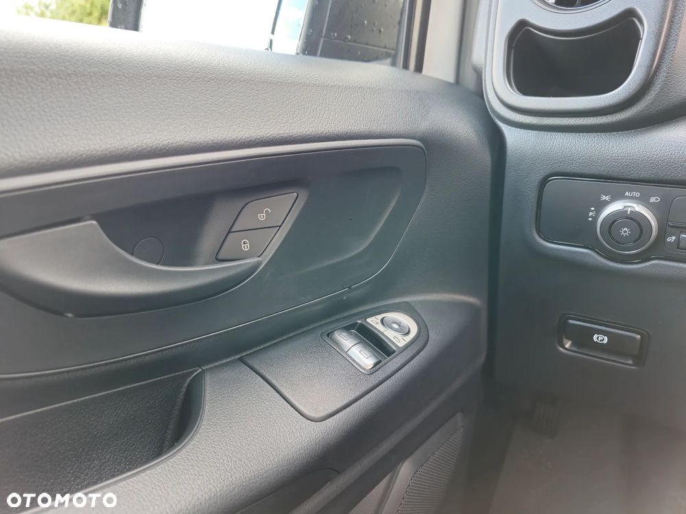 Mercedes-Benz Vito - 19