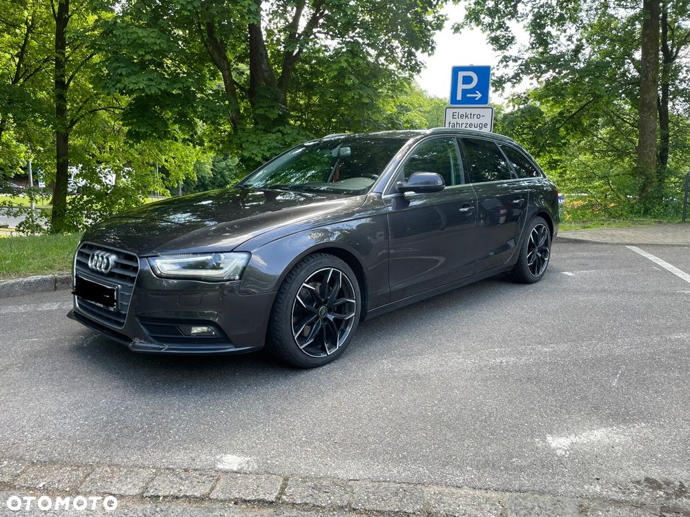 Audi A4 Avant - 1