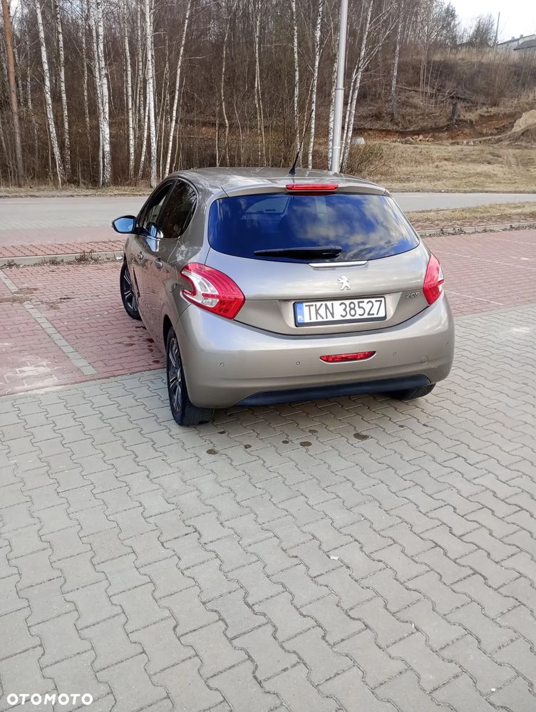 Peugeot 208 1.2 VTi Allure - 4