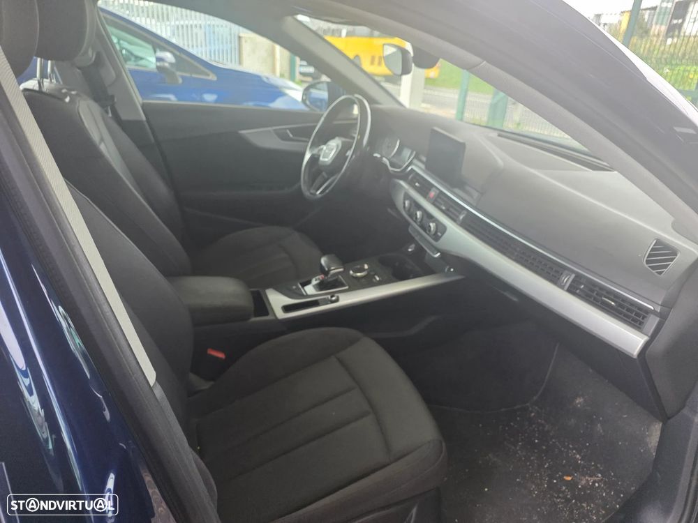 Audi A4 Avant 2.0 TDI Sport S tronic - 8