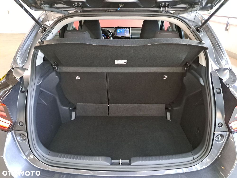 Toyota Yaris Hybrid 1.5 Style - 14