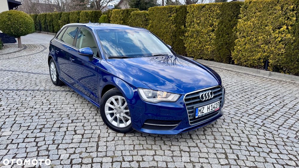 Audi A3 Sportback - 1