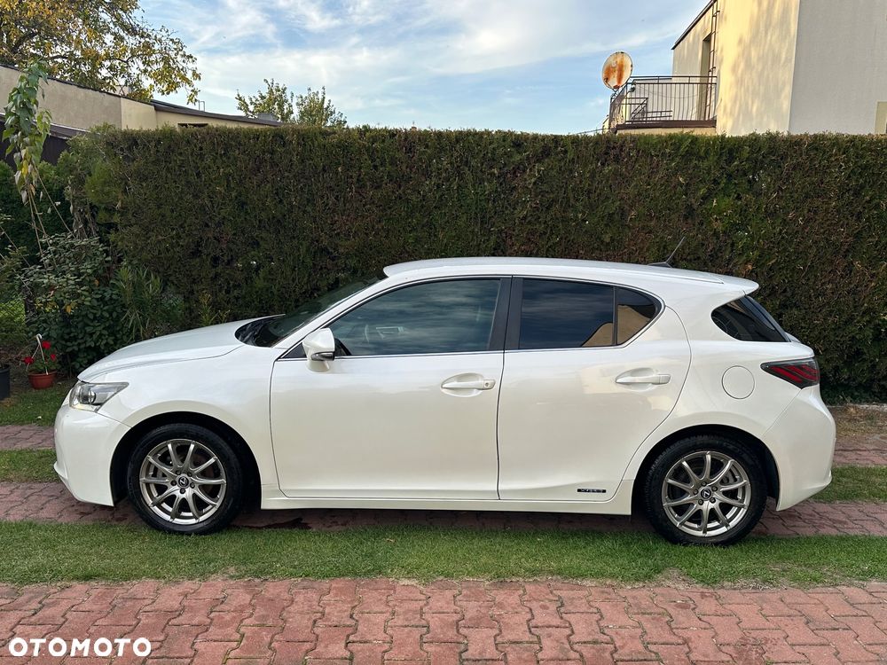 Lexus CT - 14