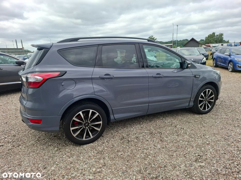 Ford Kuga 1.5 EcoBoost 2x4 ST-Line - 6