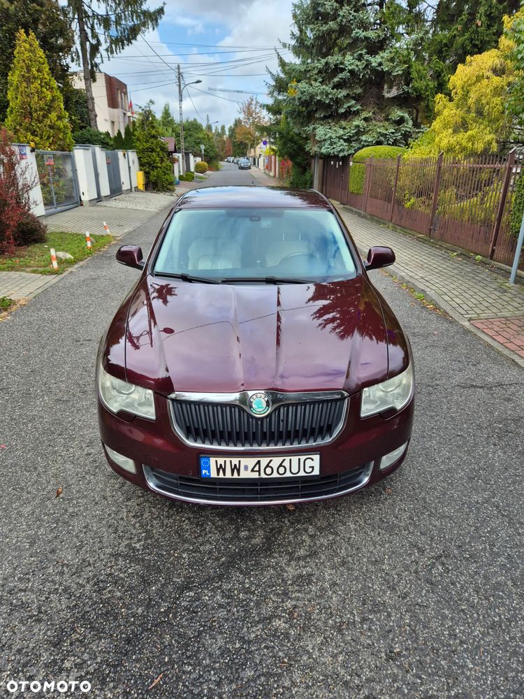 Skoda Superb 2.0 TDI Elegance DSG - 2