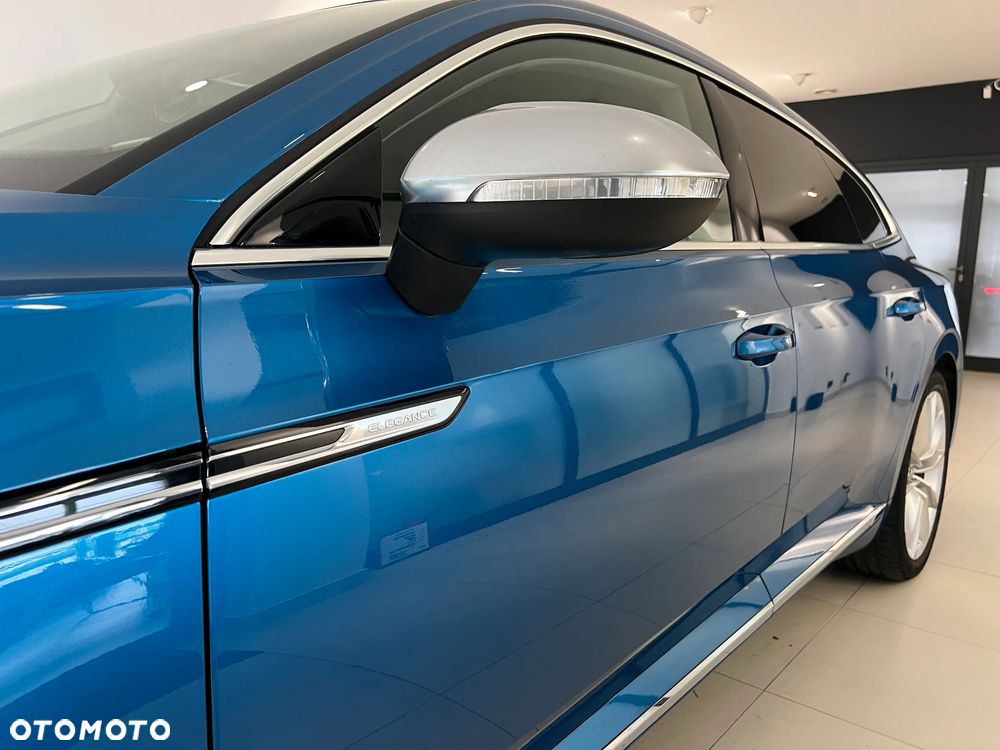 Volkswagen Arteon 2.0 TDI Essence DSG - 32
