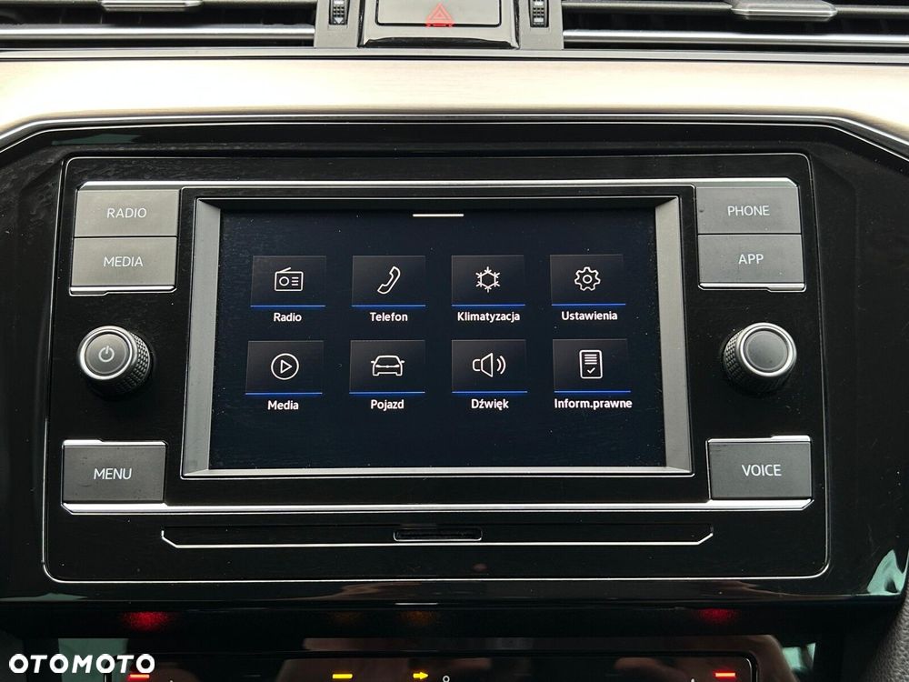 Volkswagen Passat 2.0 TDI EVO Elegance DSG - 27