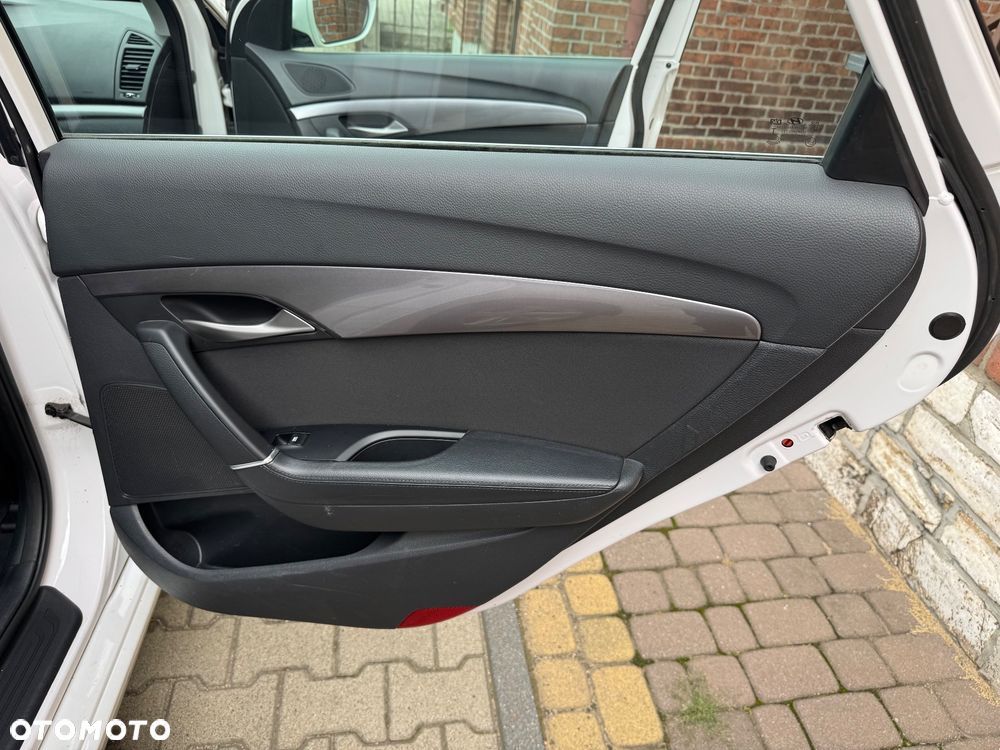 Hyundai i40 i40cw 1.6 Fifa World Cup Edition - 33