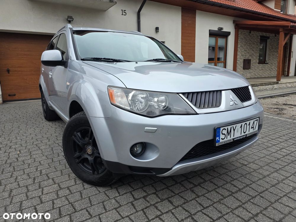 Mitsubishi Outlander 2.0 DI-D 4WD Instyle - 1