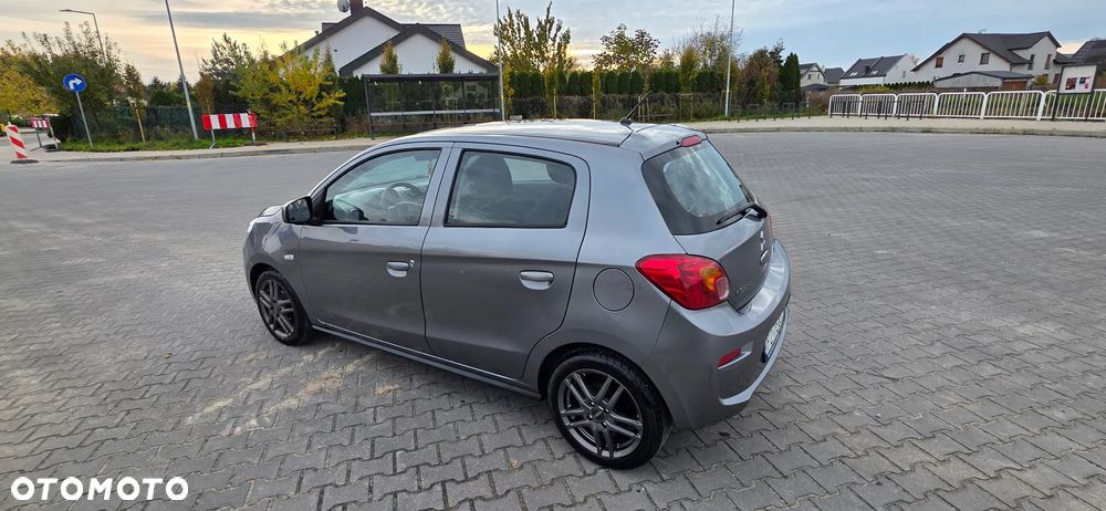 Mitsubishi Space Star 1.0 - 11