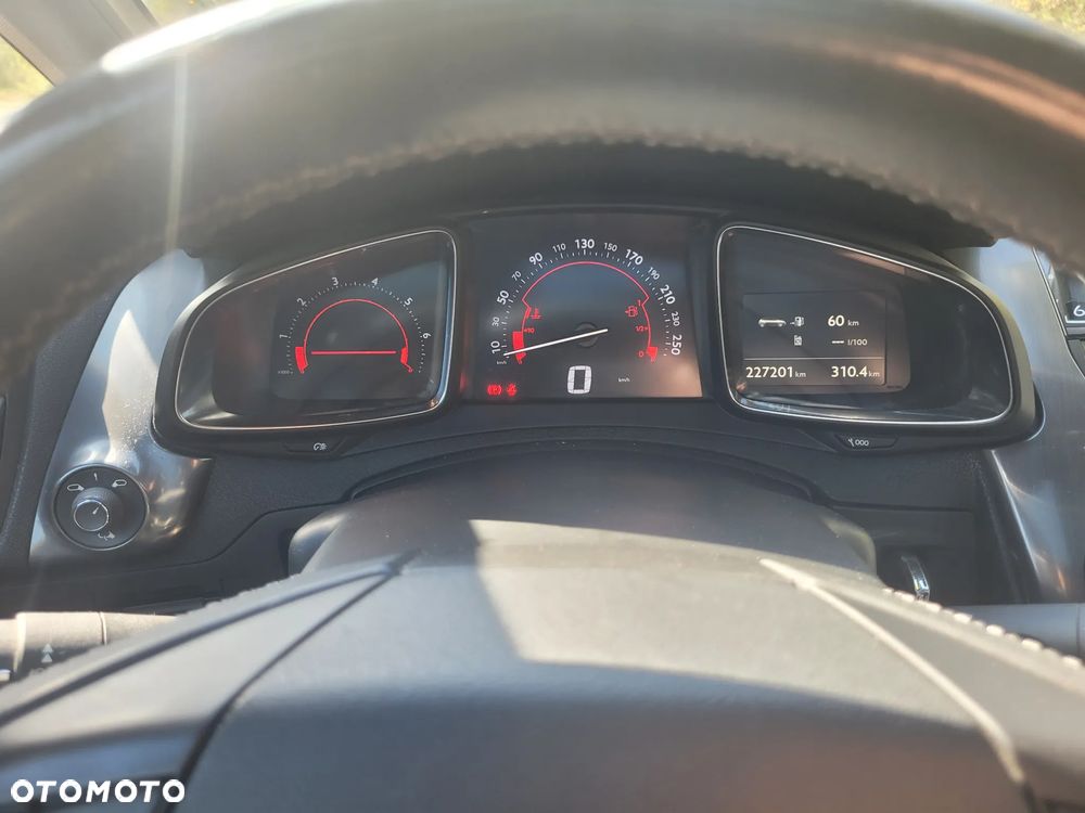 Citroën DS5 THP 200 SportChic - 13