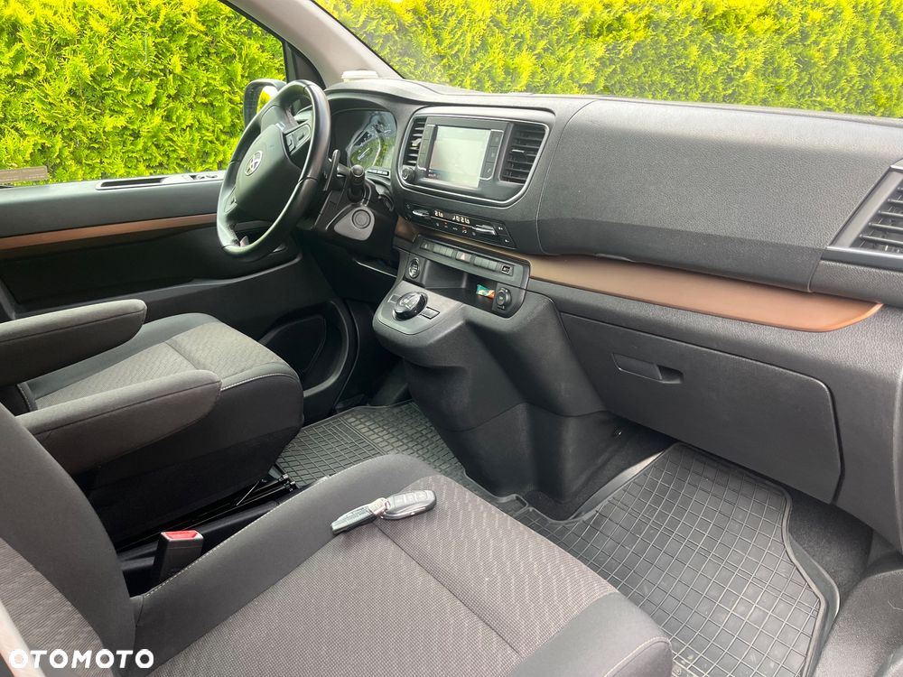 Toyota Proace Verso - 24