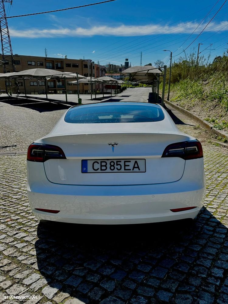 Tesla Model 3 Standard Range Plus RWD - 3