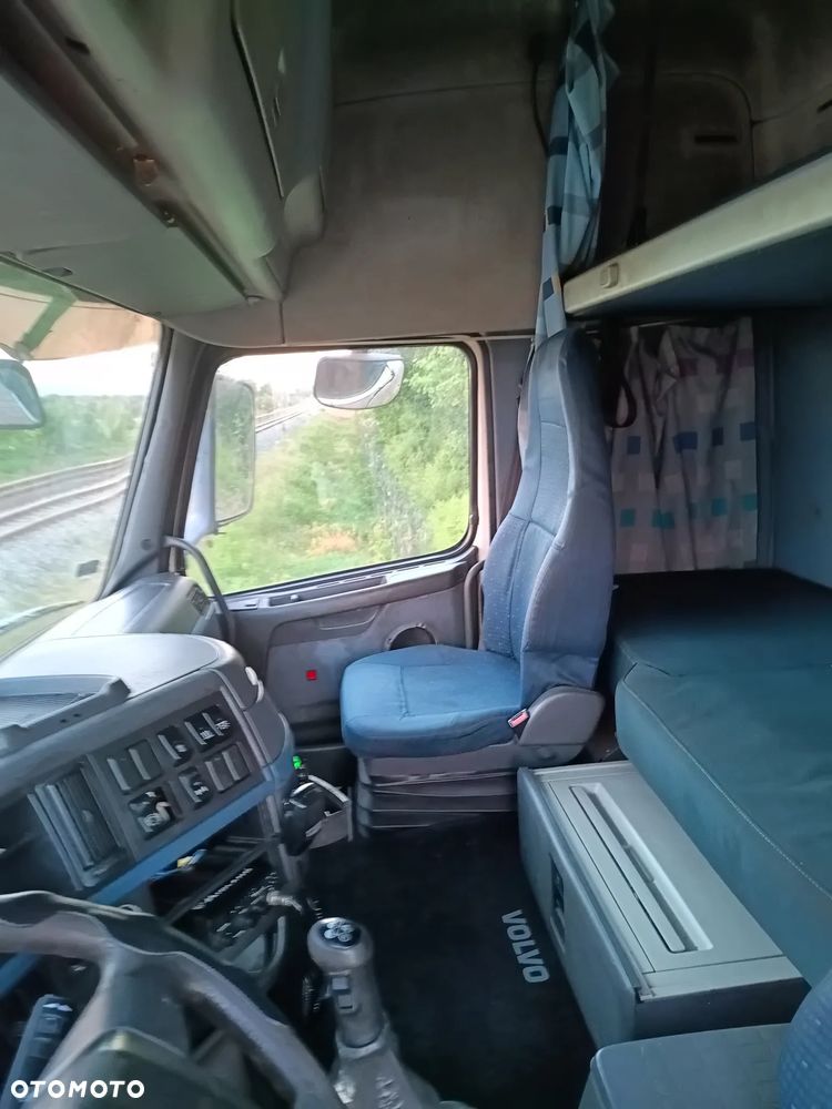 Volvo FH 440 STANDARD MANUAL LODÓWKA KLIMA - 23