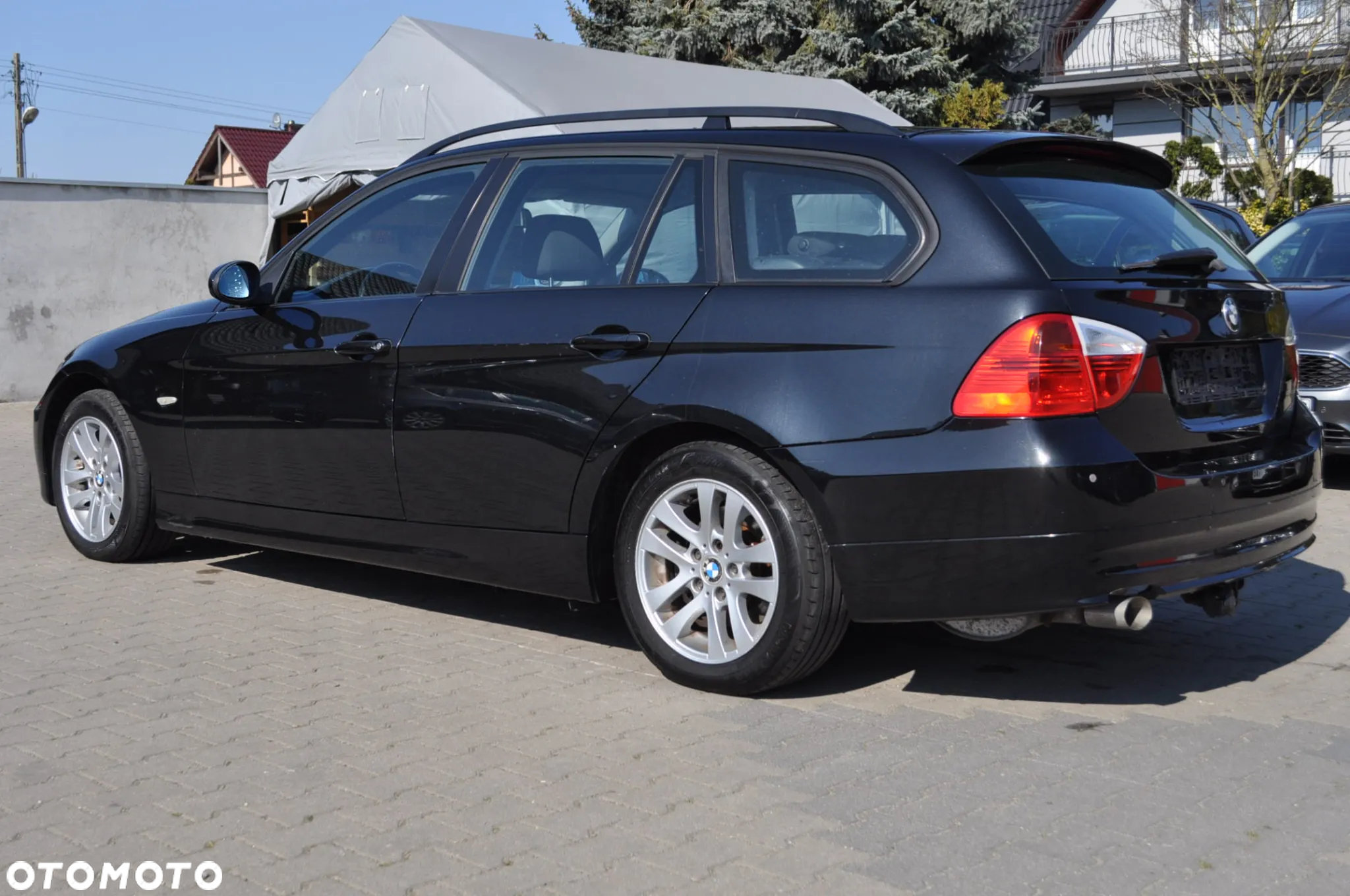 BMW Seria 3 318i Touring - 29