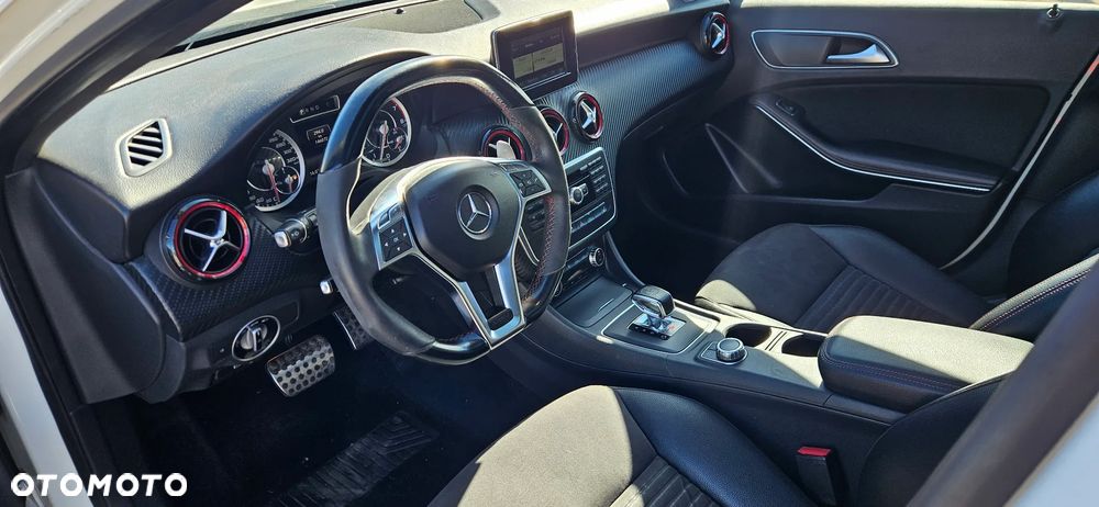 Mercedes-Benz Klasa A 45 AMG 4-Matic - 13