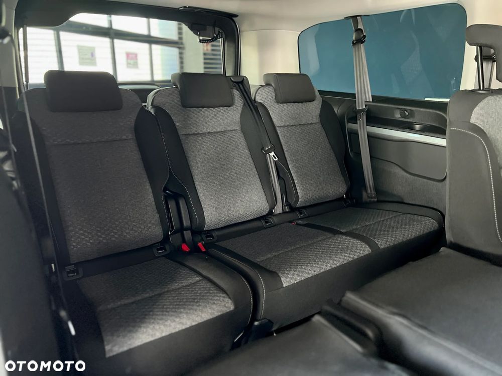 Peugeot Traveller 2.2 BlueHDi Long Business EAT8 - 10