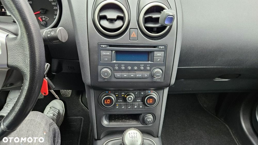 Nissan Qashqai - 24