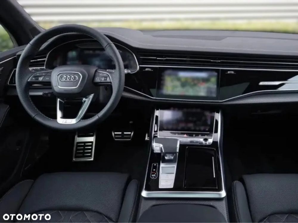 Audi SQ7 - 7