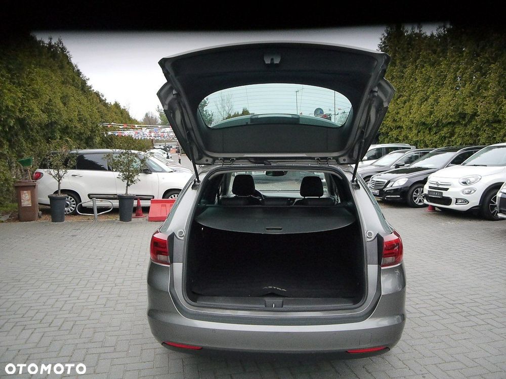 Opel Astra 1.2 T Elegance S&S - 13
