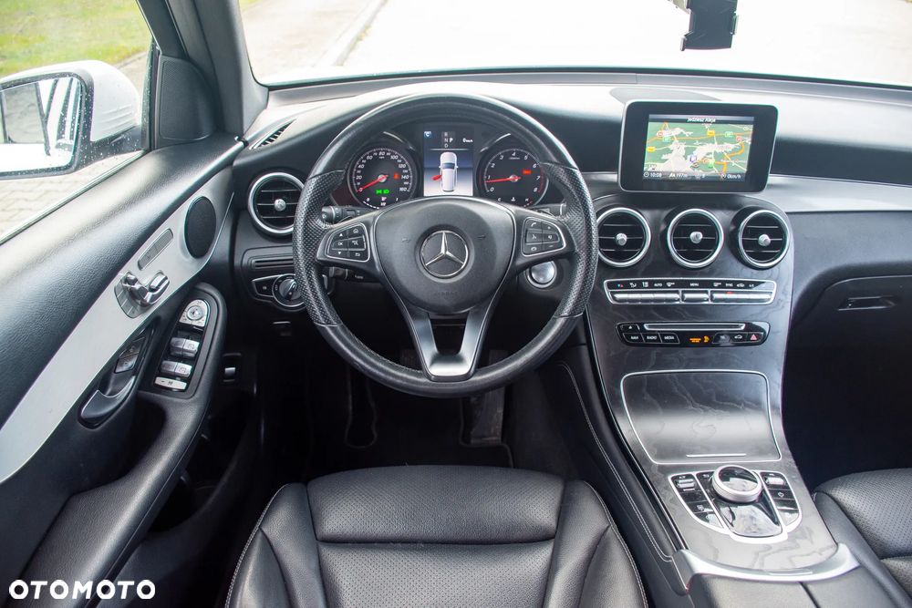 Mercedes-Benz GLC - 13