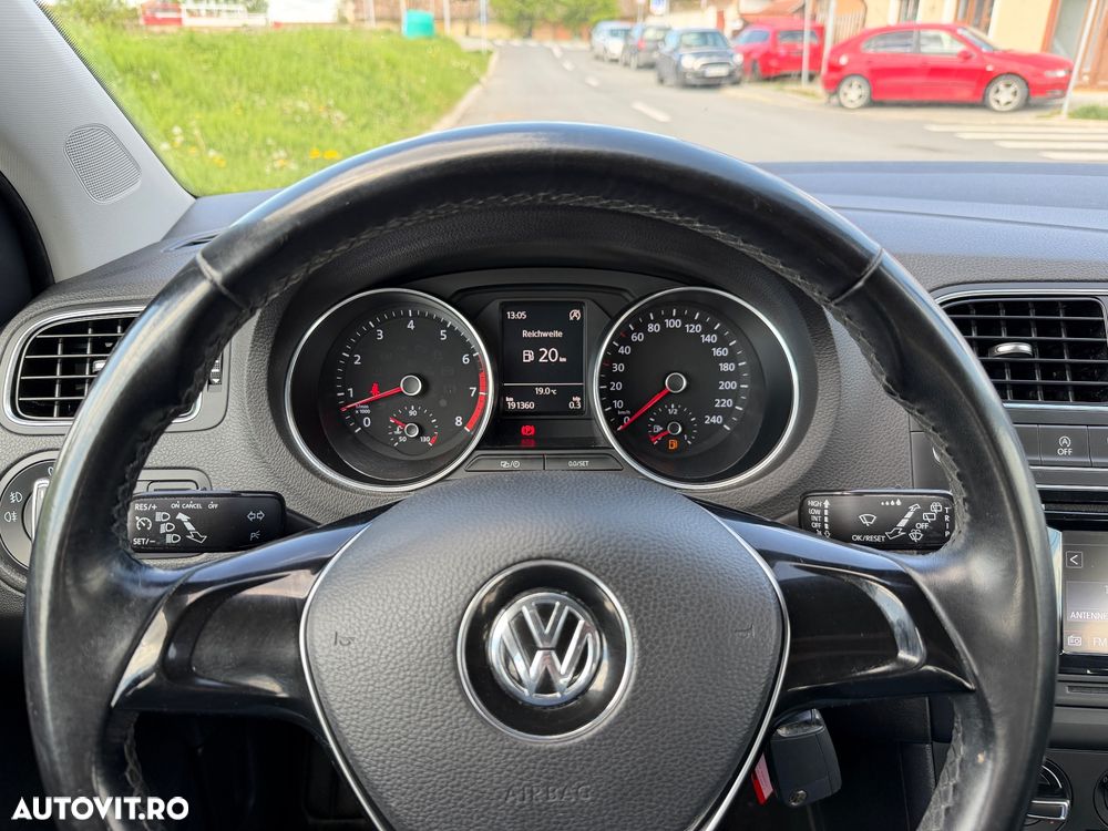 Volkswagen Polo 1.2 TSI Blue Motion Technology Lounge - 13