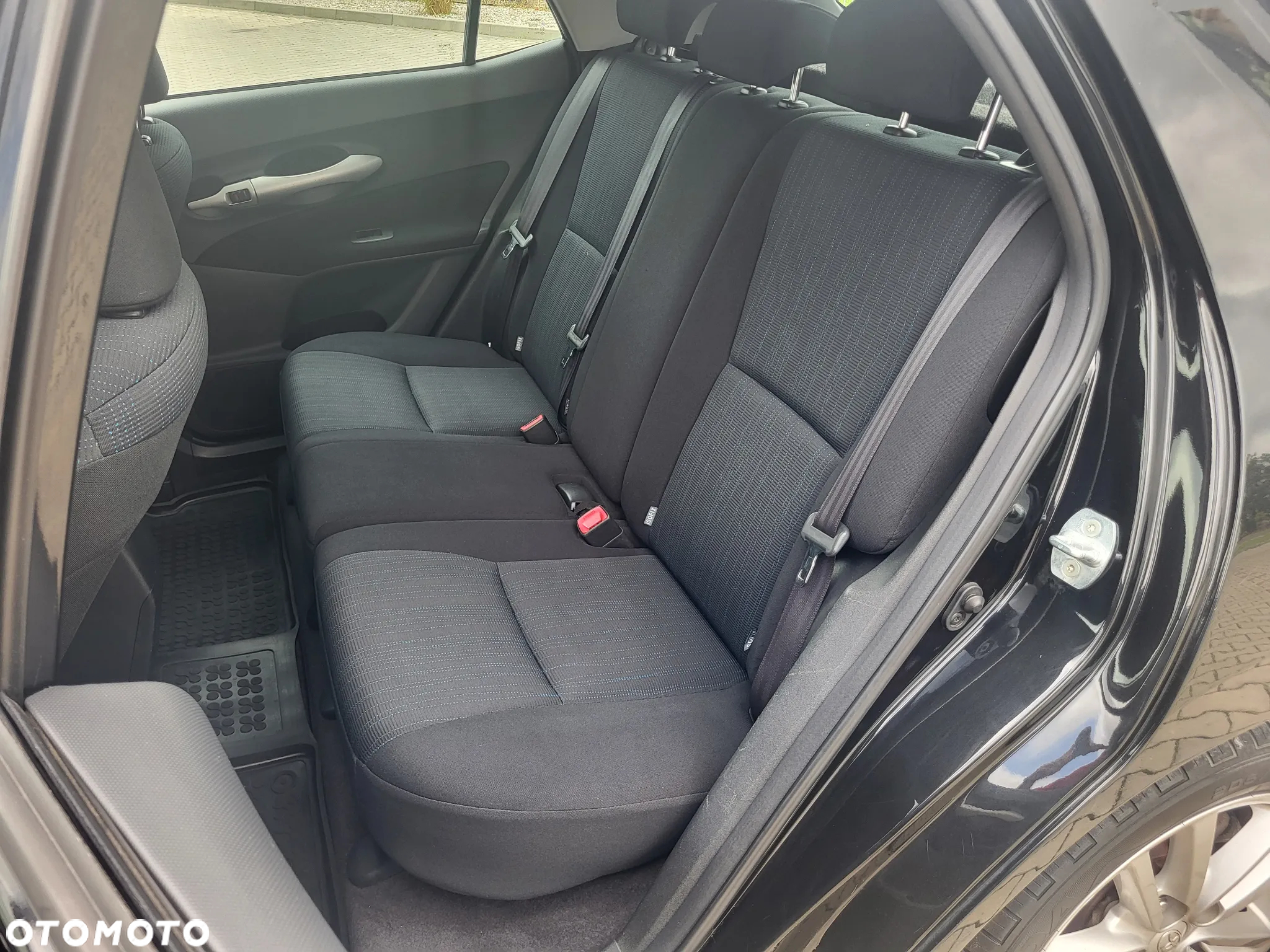 Toyota Auris 1.33 VVT-i Classic Terra - 30
