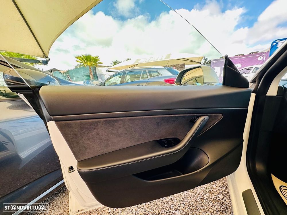 Tesla Model 3 Standard Range Plus RWD - 11