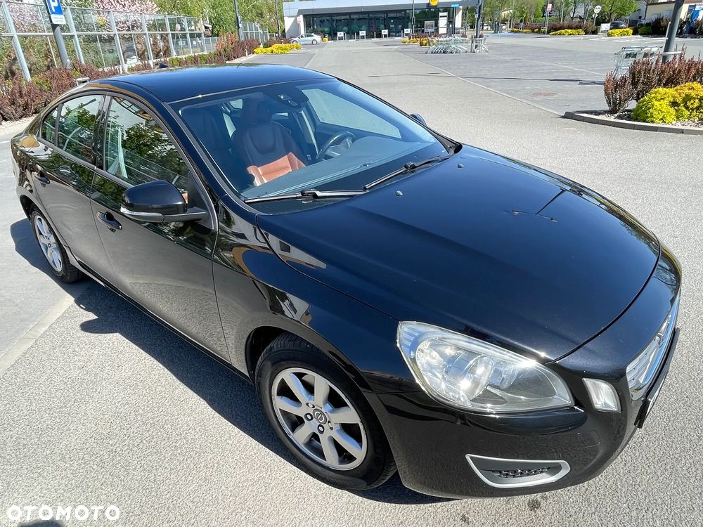 Volvo S60 - 1