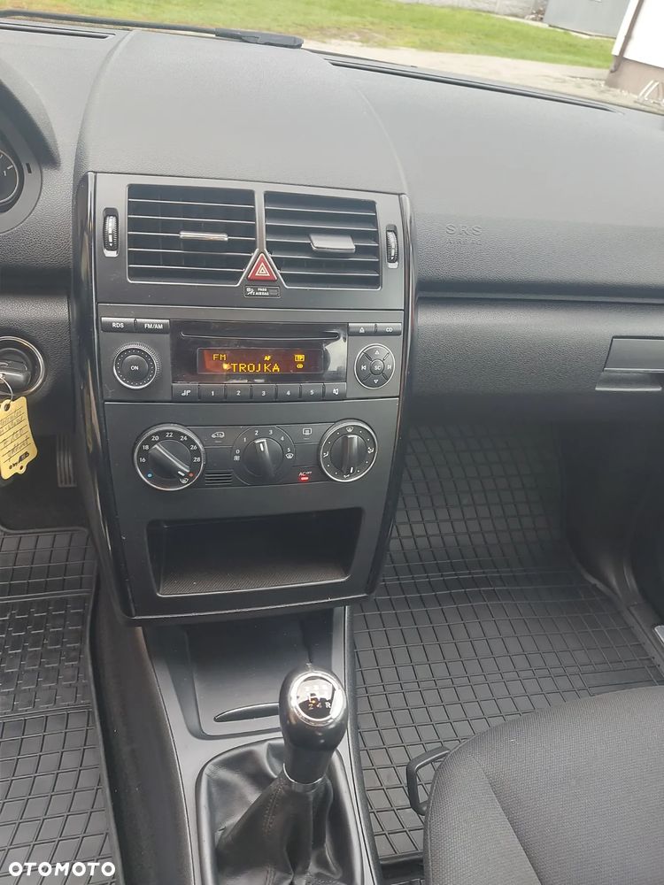 Mercedes-Benz Klasa A 170 Elegance - 12