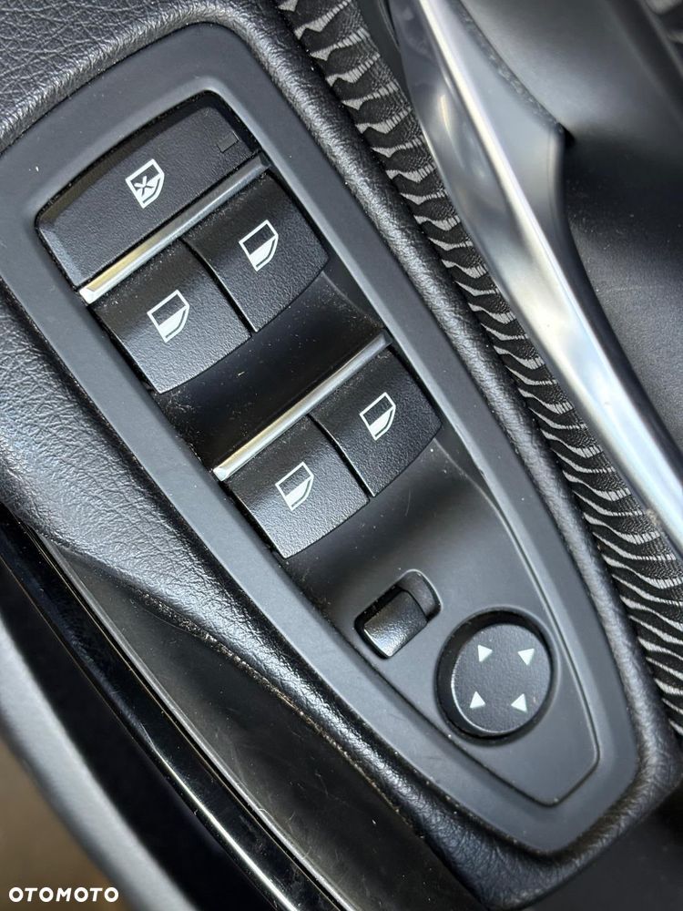 BMW Seria 3 320d MHEV Luxury Line - 15