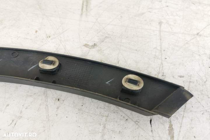 Bandou Overfender Stanga Spate Original Stare Buna	 Land Rover  Range - 6