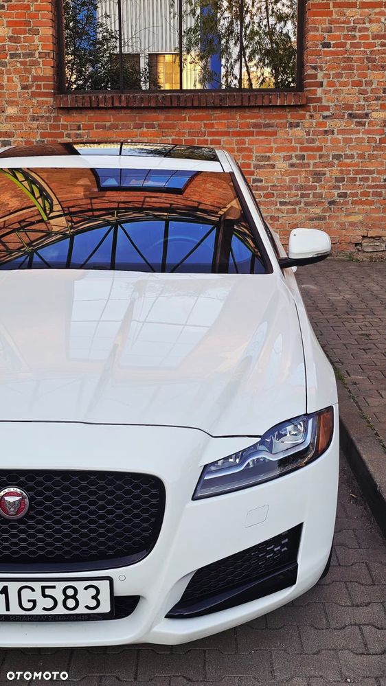 Jaguar XF 2.0 T Prestige - 10