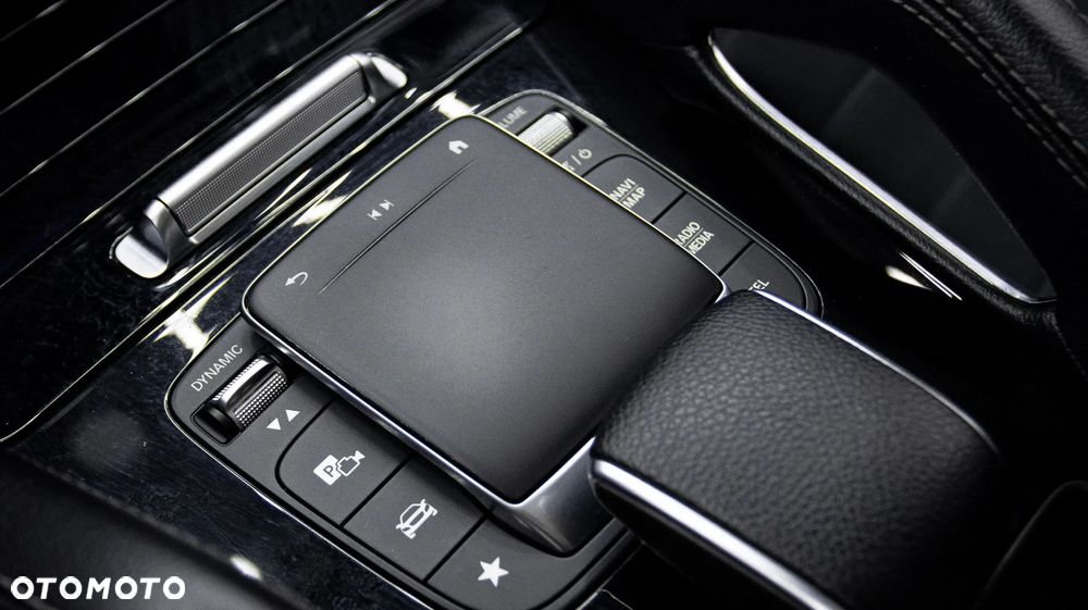 Mercedes-Benz GLE 450 4Matic 9G-TRONIC AMG Line - 27