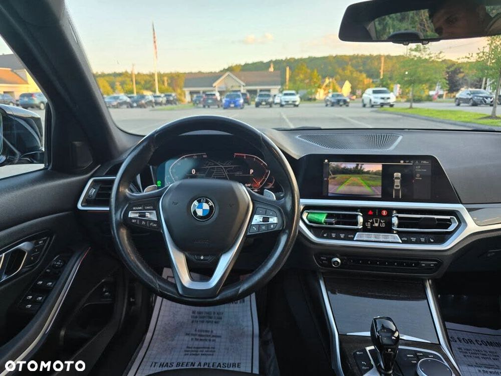 BMW Seria 3 330i Luxury Line - 8