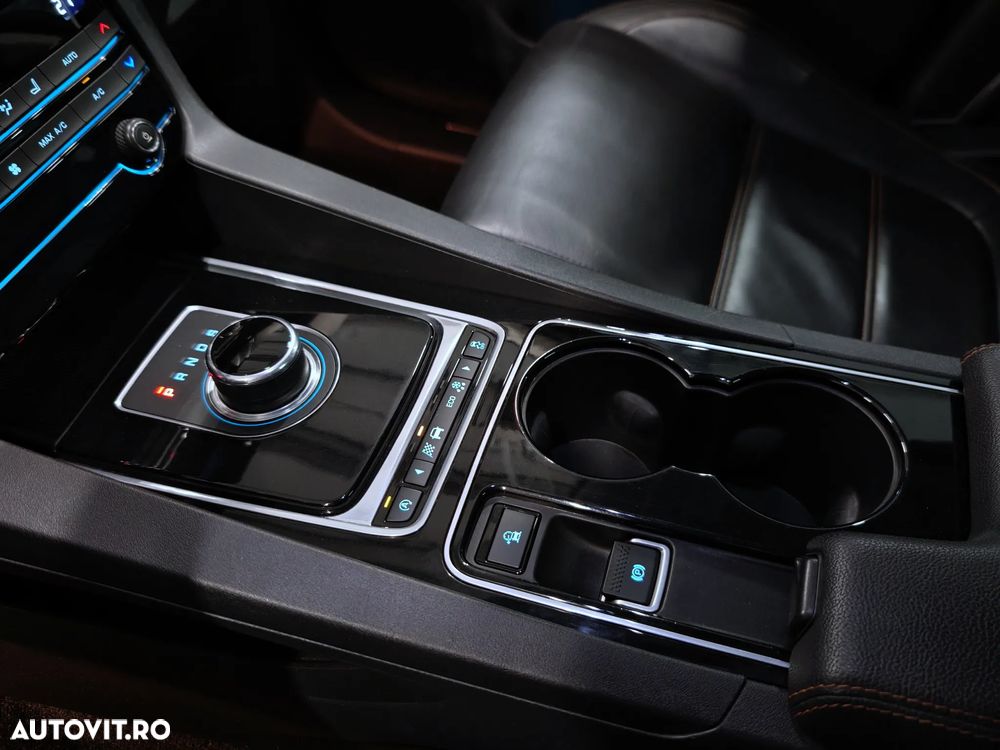 Jaguar F-Pace 20d AWD Aut. Prestige - 27