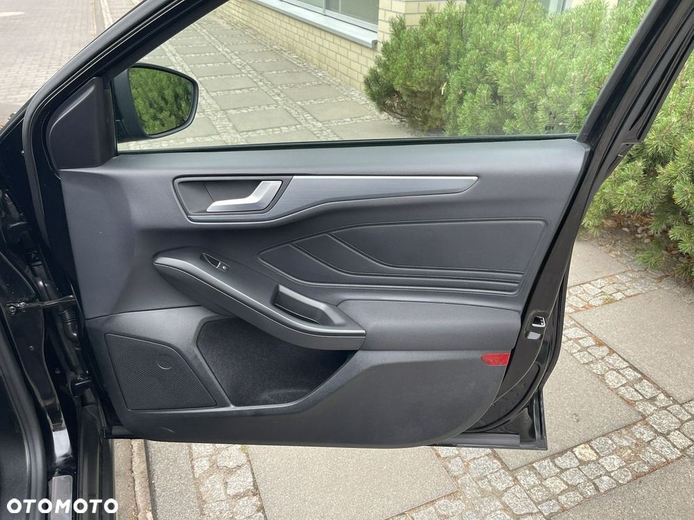 Ford Focus - 28