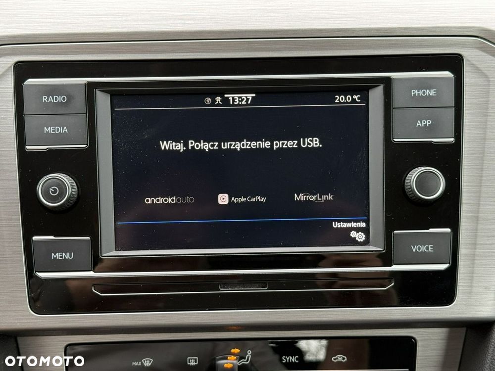 Volkswagen Passat - 26