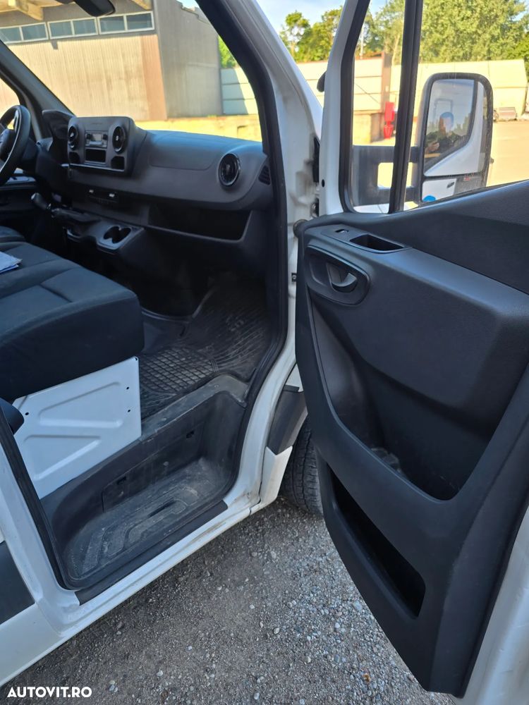 Mercedes-Benz Sprinter - 18