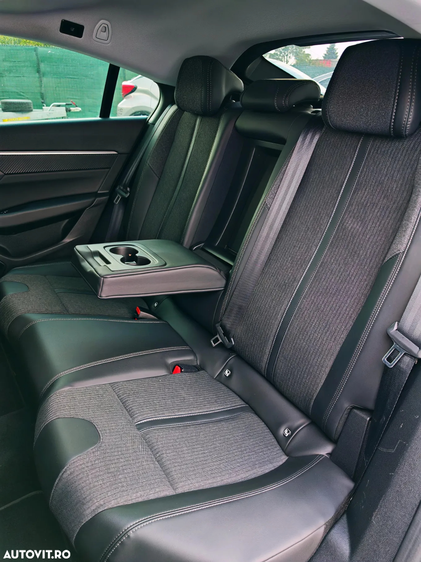 Peugeot 508 BlueHDi 130 EAT8 Allure - 17