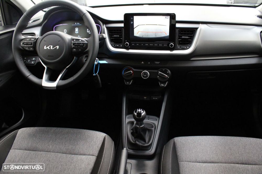 Kia Stonic 1.2 MPi Dynamic - 18