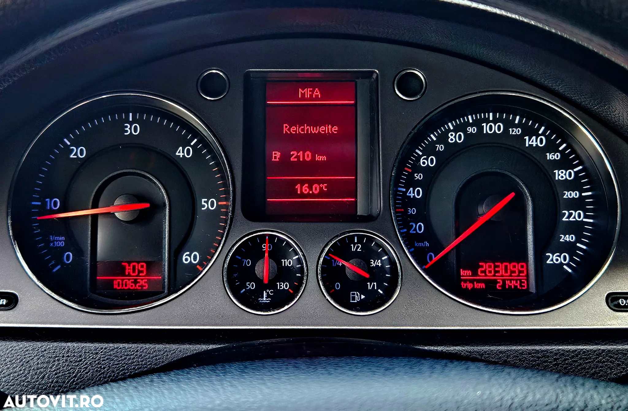 Volkswagen Passat - 19